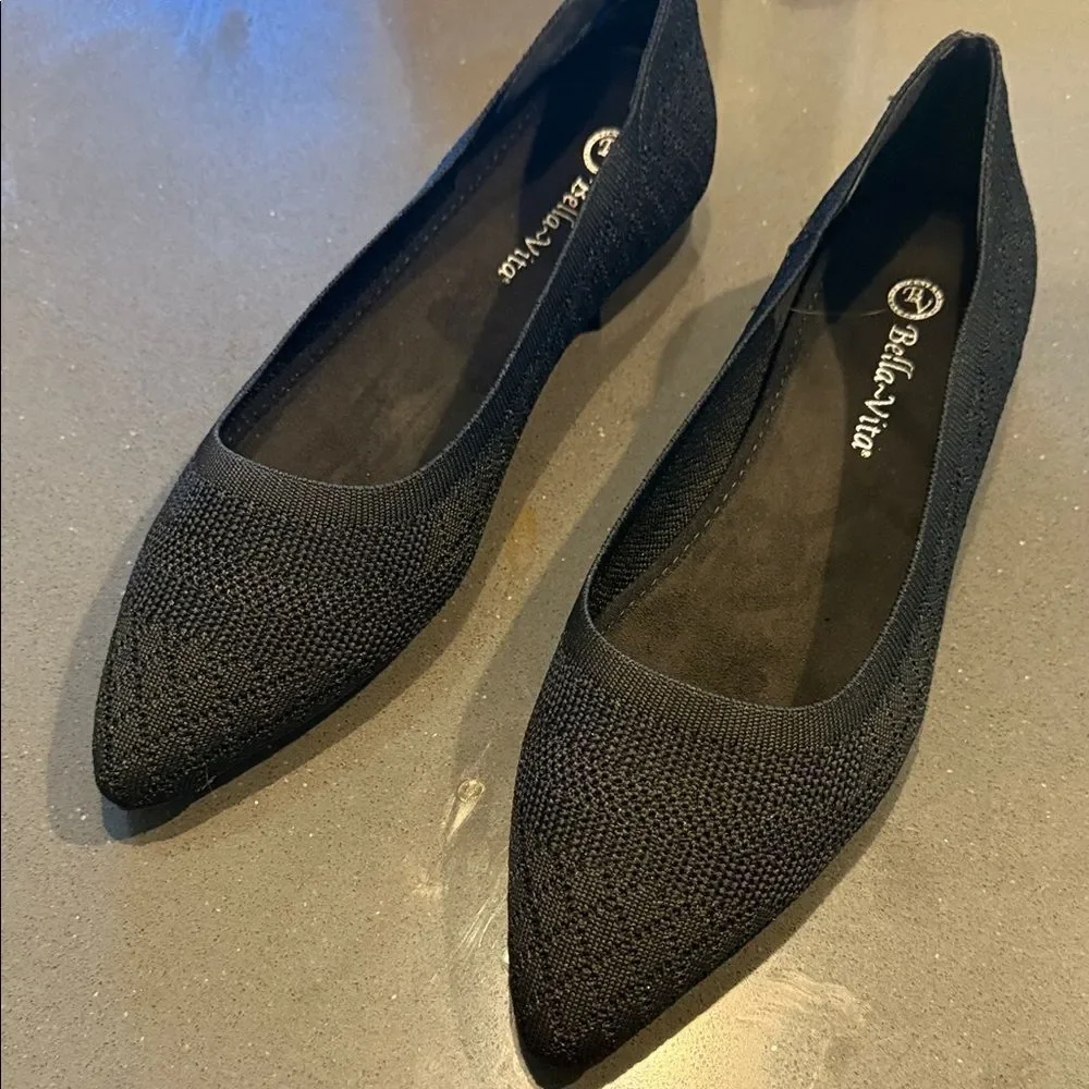 Bella Vita Black Knit Women's Flats NWOT